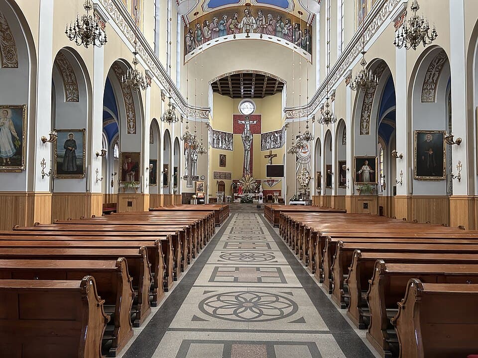 Ostrów Wielkopolski, Poland: Wnętrze Kościoła pw. św. Antoniego Padewskiego w Ostrowie Wlkp.